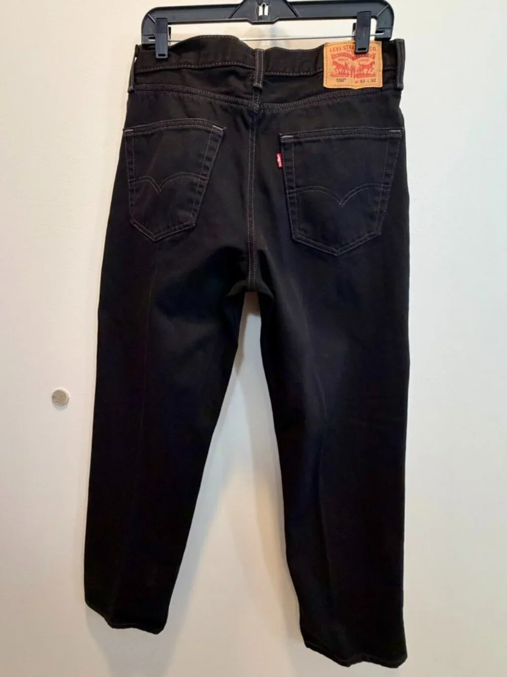 Levi’s 550 Men’s Relaxed Fit Jeans 33×32 • Black Denim • Excellent Condition
